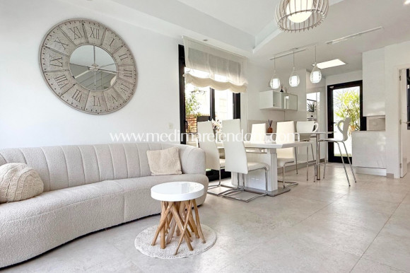 Tweedehands - Halfvrijstaande villa - Orihuela Costa - Villamartín