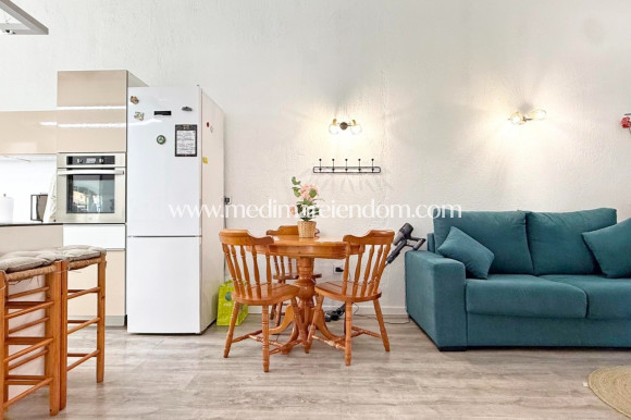 Verkauf - Freistehende Villa - Orihuela Costa - Punta Prima