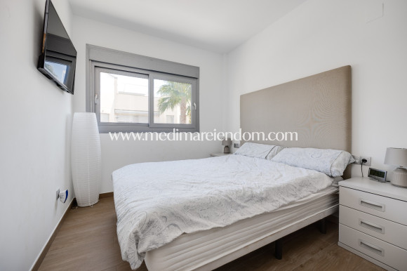 Odsprzedaż - Apartament - Torrevieja