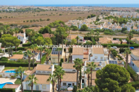 Resale - Detached Villa - Orihuela Costa - Villamartín
