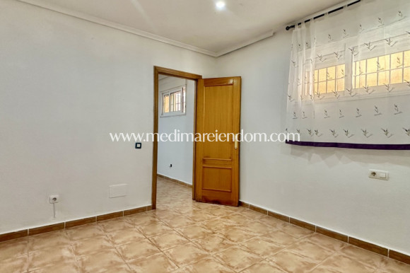 Resale - Detached Villa - Orihuela Costa - Villamartín