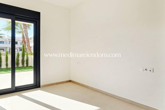 Resale - Apartment - Torrevieja - La Veleta