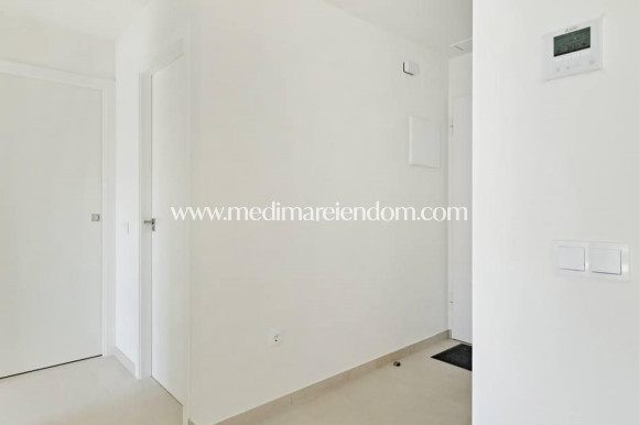 Resale - Apartment - Torrevieja - La Veleta