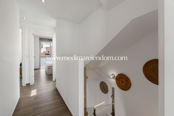 Resale - Villa - Orihuela - Villamartin