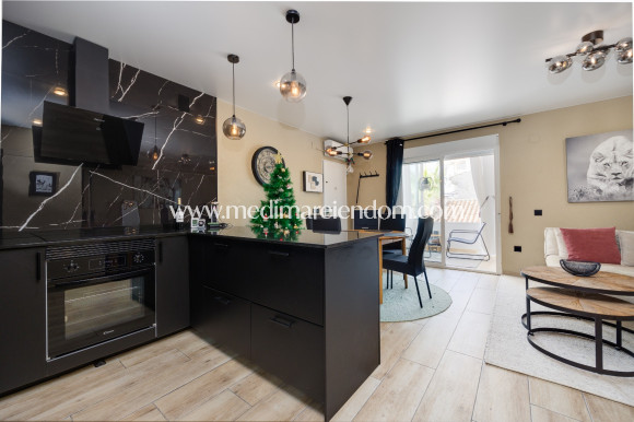 Resale - Apartment - Torrevieja - Playa De Los Locos