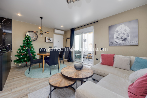 Resale - Apartment - Torrevieja - Playa De Los Locos