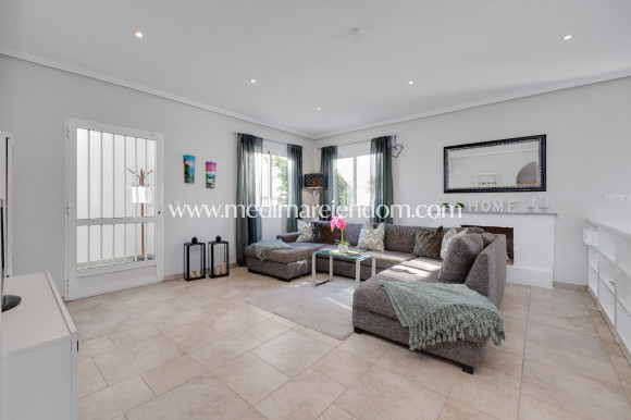 Odsprzedaż - Willa - San Miguel de Salinas