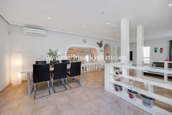 Odsprzedaż - Willa - San Miguel de Salinas