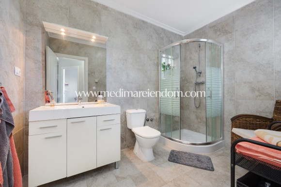 Odsprzedaż - Willa - San Miguel de Salinas