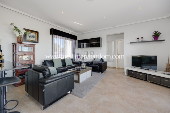 Odsprzedaż - Willa - San Miguel de Salinas