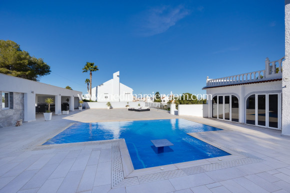 Odsprzedaż - Willa - San Miguel de Salinas