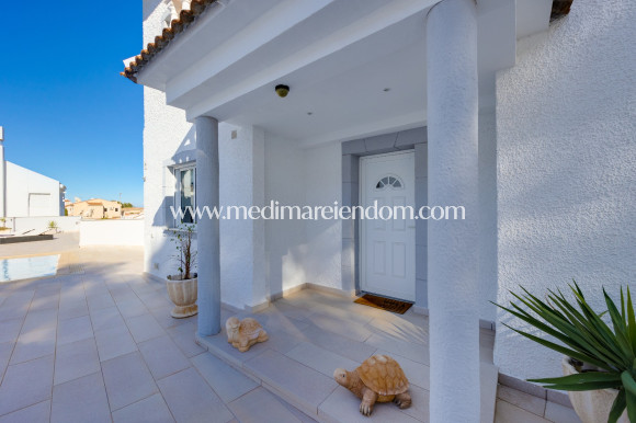 Odsprzedaż - Willa - San Miguel de Salinas