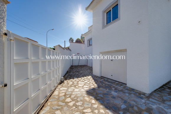 Odsprzedaż - Willa - San Miguel de Salinas