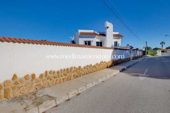 Odsprzedaż - Willa - San Miguel de Salinas