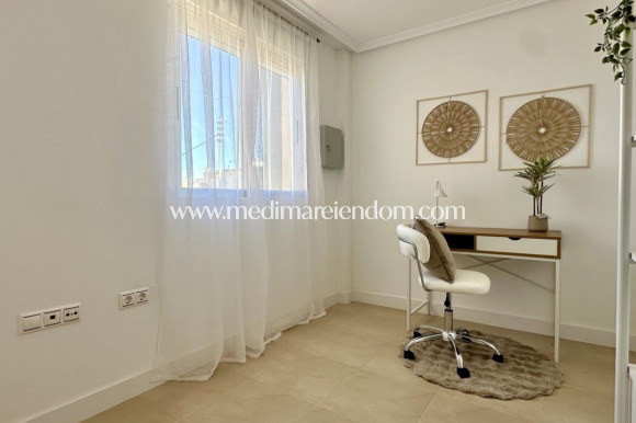 Resale - Apartment - Torrevieja