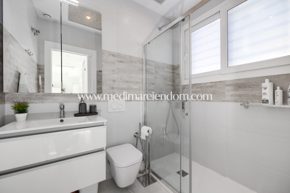 Resale - Detached Villa - Torrevieja