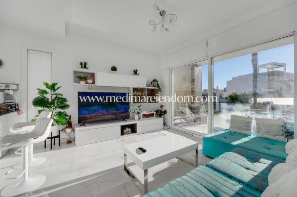 Resale - Detached Villa - Torrevieja