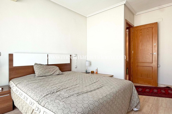 Odsprzedaż - Apartament - Torrevieja