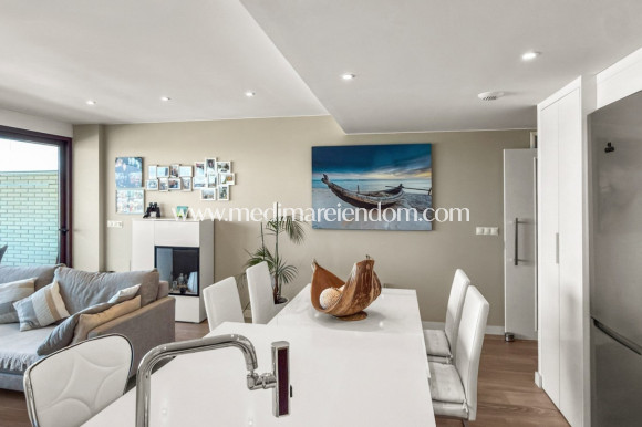 Odsprzedaż - Apartament - Cartagena - Playa Honda-Playa Paraíso