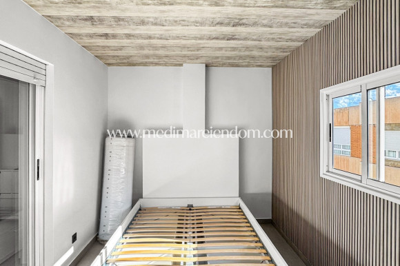 Odsprzedaż - Apartament - Torrevieja