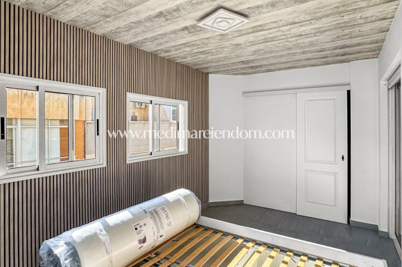 Odsprzedaż - Apartament - Torrevieja