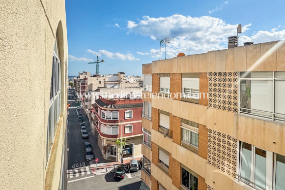 Odsprzedaż - Apartament - Torrevieja