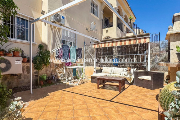 Verkauf - Stadthaus - Orihuela Costa - Los Almendros-La Florida
