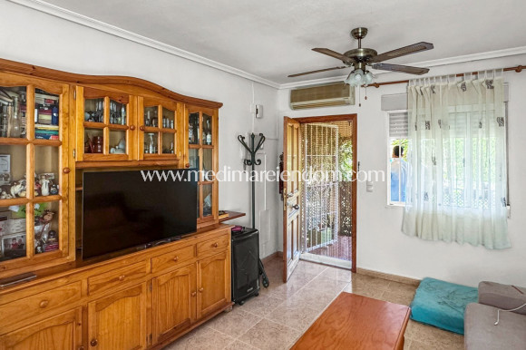 Verkauf - Stadthaus - Orihuela Costa - Los Almendros-La Florida
