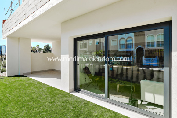 Nybyggnad - Låg bungalow - Torrevieja