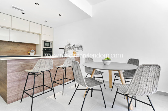 Nybyggnad - Låg bungalow - Torrevieja