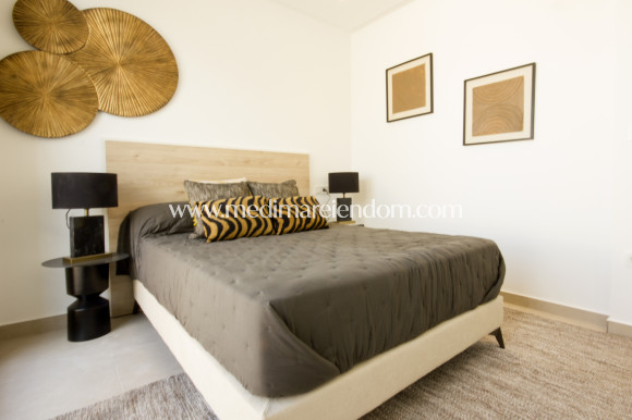 Nowo zbudowane - Niski bungalow - San Fulgencio