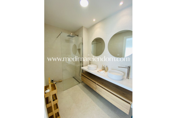 Nieuw gebouw - Lage bungalow - Pilar de la Horadada