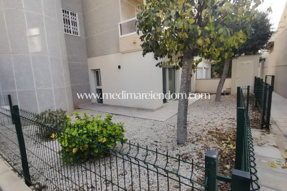 Новостройки - Квартира на первом этаже - Torrevieja