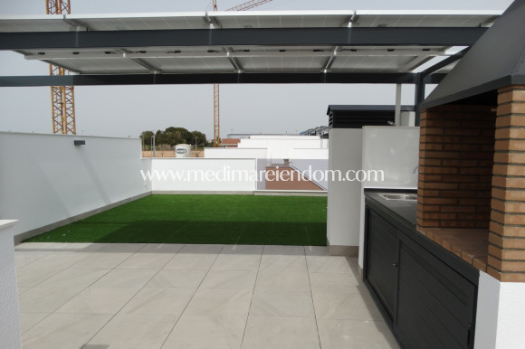 Nowo zbudowane - Niski bungalow - Pilar de la Horadada