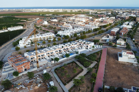 Nowo zbudowane - Niski bungalow - Pilar de la Horadada