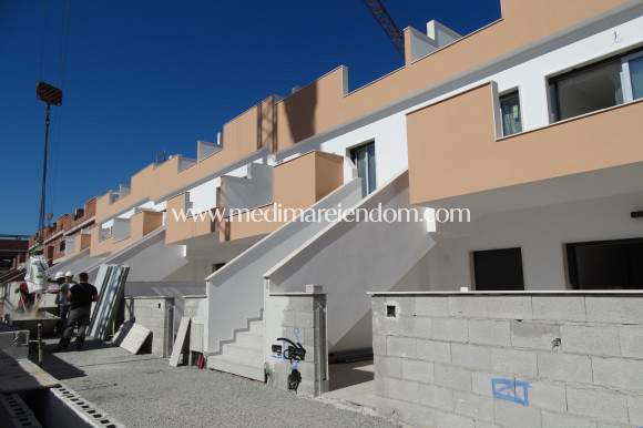 Nowo zbudowane - Niski bungalow - Pilar de la Horadada