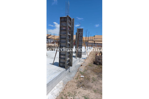 Nouvelle Construction - Villa - Roldán