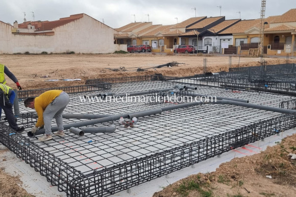Nouvelle Construction - Villa - Roldán
