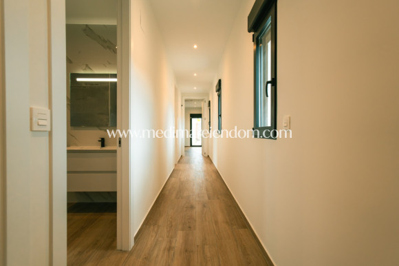 Obra Nueva - Villa - Pinoso