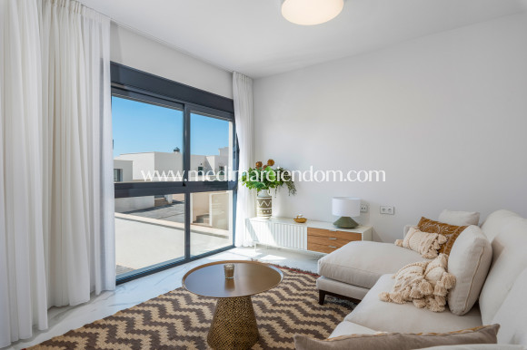 Obra Nueva - Bungalow alto - San Miguel de Salinas