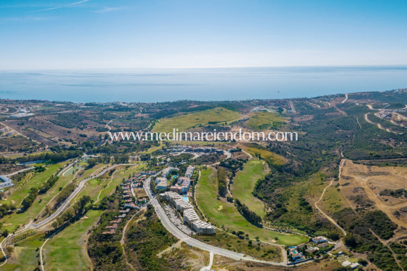 Nybyggnad - Lägenhet - Estepona