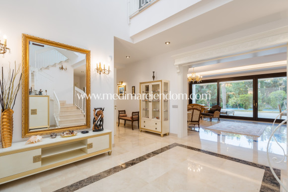 Новостройки - Виллы - Estepona