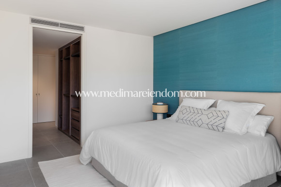 Obra Nueva - Apartamento en planta baja - Pueblo Nuevo