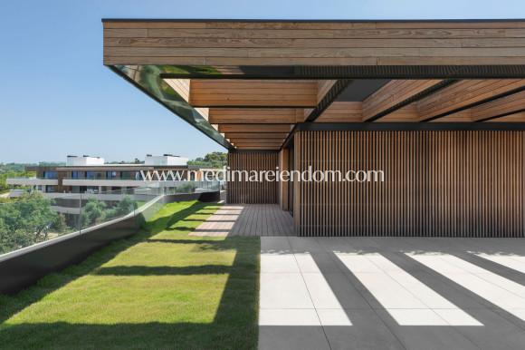 Obra Nueva - Apartamento en planta baja - Pueblo Nuevo