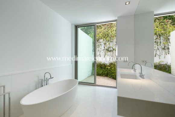 Nybyggnad - Villa - Casares