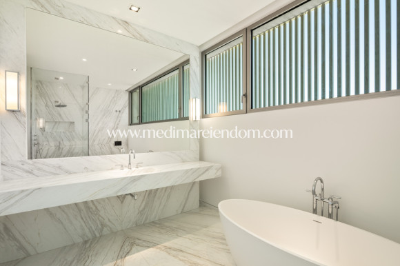 Nybyggnad - Villa - Casares