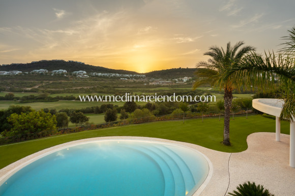 Nybyggnad - Villa - Casares