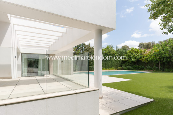 Новостройки - Виллы - Estepona
