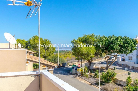Brukt bolig - Frittstående villa - Orihuela Costa - Villamartín