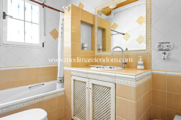 Brukt bolig - Frittstående villa - Torrevieja - Torrelamata - La Mata